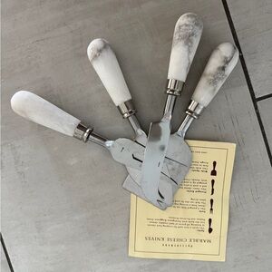 Marble Cheese Knives Set with White Handles